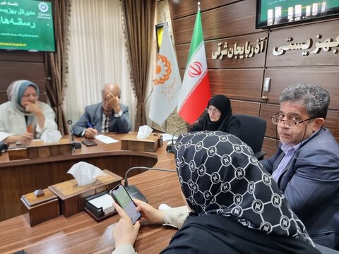 آذر-شرقی........