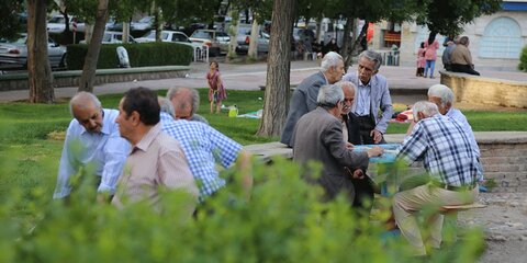 در رسانه| سبزه‌میدان، خانه دوم سالمندان زنجان