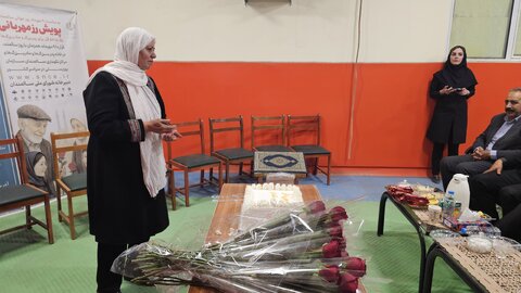 مهر و گفتگو