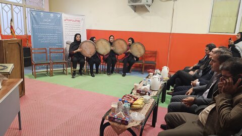 مهر و گفتگو