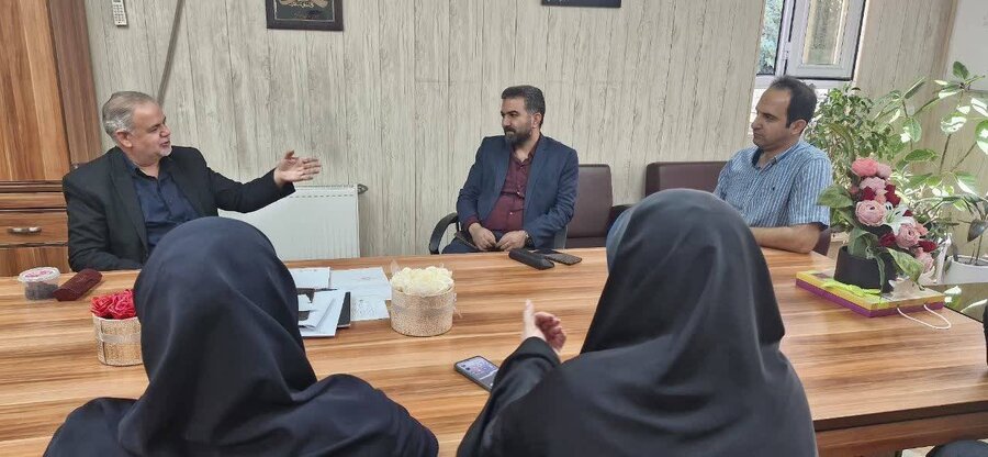 شهریار | دیدار جمعی از خبرنگاران و اصحاب رسانه با سرپرست جدید اداره بهزیستی شهریار : آغاز همکاری‌های مؤثر برای ارتقاء خدمات اجتماعی