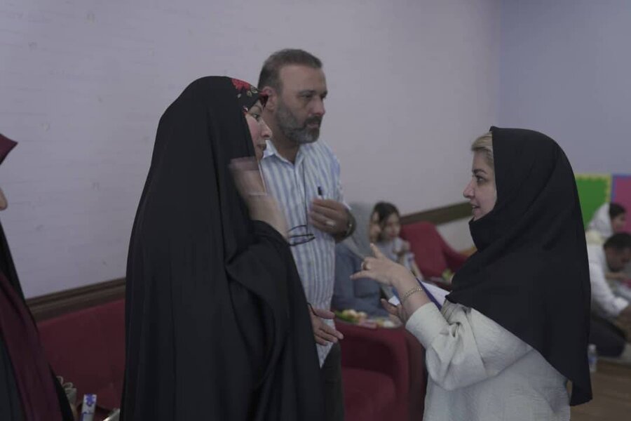 دورهمی خانواده‌های میزبان در شیرخوارگاه شبیر؛ فرصتی برای تبیین نقش اثرگذار خانواده‌ها در حمایت از کودکان