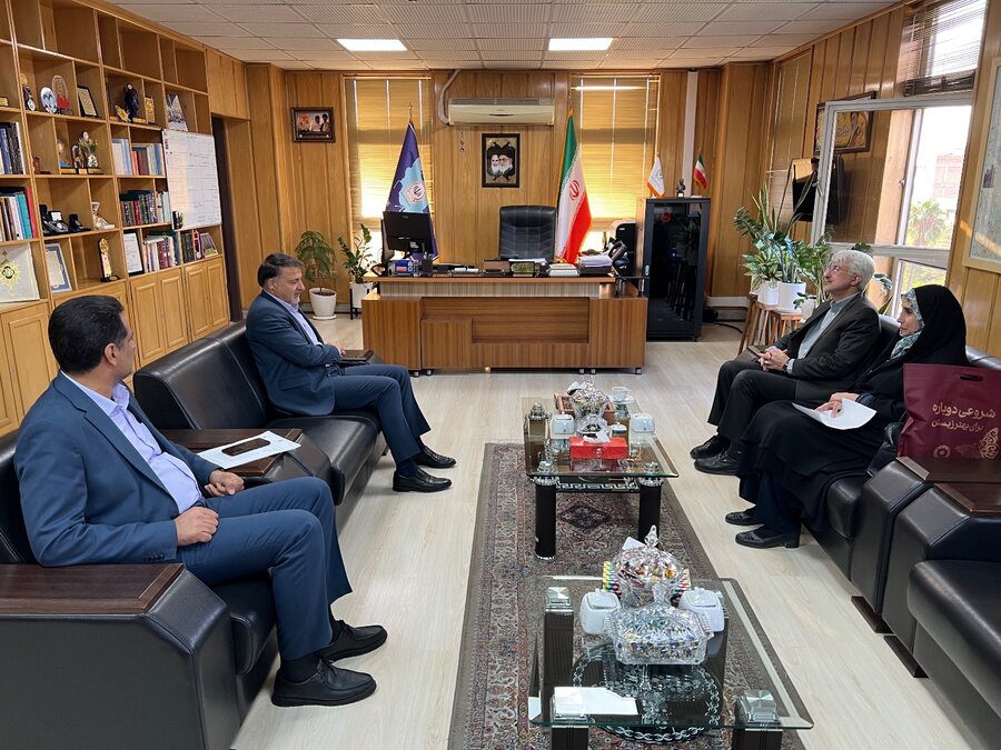 جلسه مدیر کل بهزیستی فارس و مدیر عامل بانک سپه استان