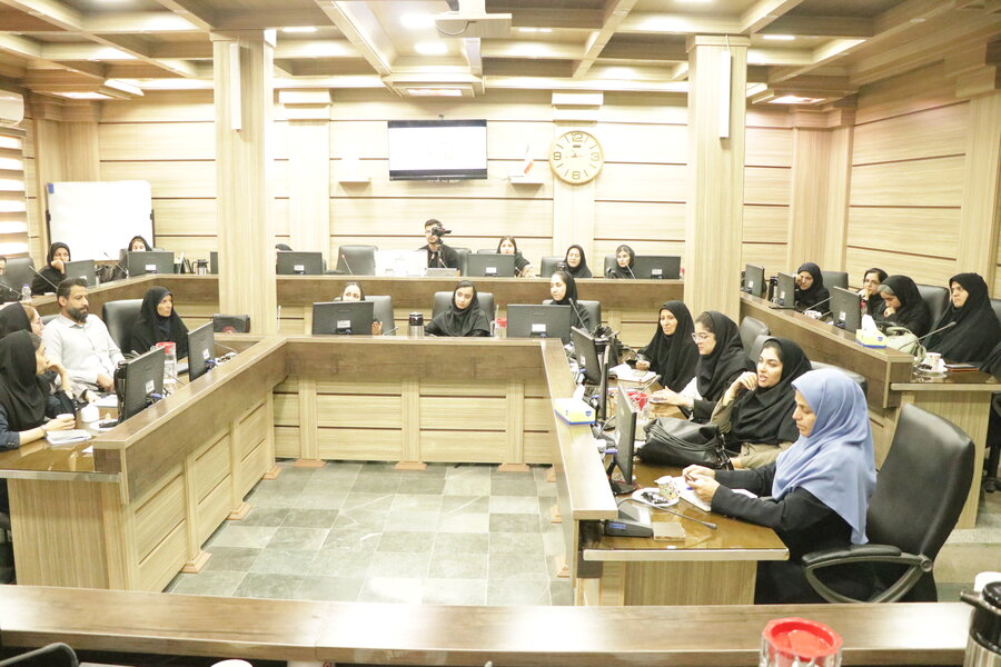 دوره آموزشی "تحلیل رفتار نوجوان وارائه بازخوردهای مناسب در موقعیت های دشوار"برگزار شد