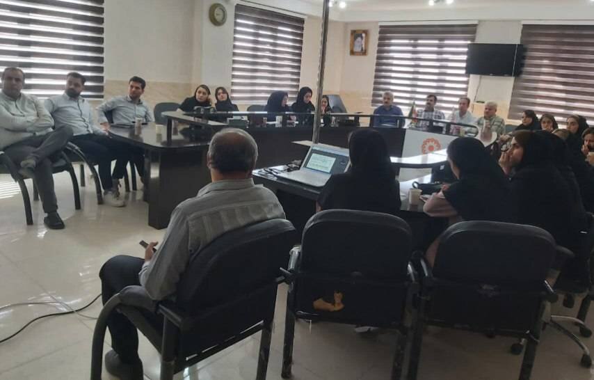  برگزاری دوره آموزشی اشتغال با حضور رئیس بهزیستی و کارشناسان حوزه‌های مختلف