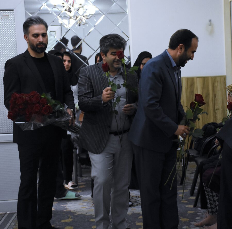 مرکز سالمندان طلوع