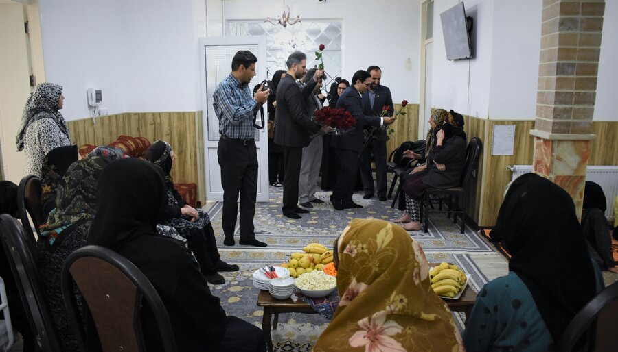 مرکز سالمندان طلوع