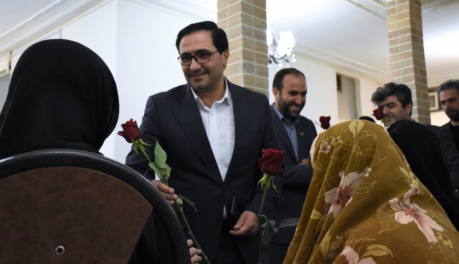 مرکز سالمندان طلوع