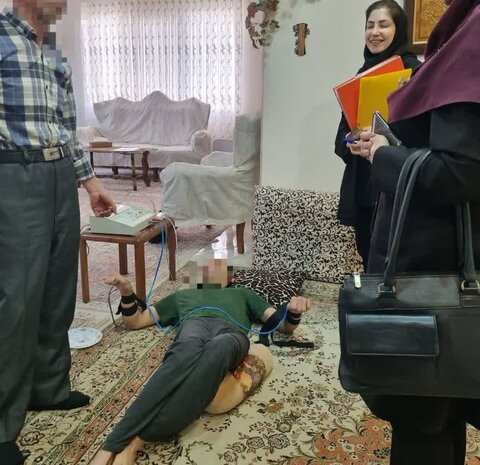 کرج | بازدید از نحوه ارائه خدمات به توانخواهان خدمات در منزل "توانبخشی مفید"