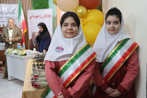 پویش رز مهربانی" بهزیستی بوشهر؛ گلی برای تکریم گنجینه‌های ارزشمند جامعه