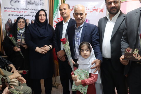 پویش رز مهربانی" بهزیستی بوشهر؛ گلی برای تکریم گنجینه‌های ارزشمند جامعه