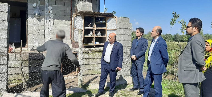 بازدید مدیرکل بهزیستی گیلان از منزل مددجو در منطقه سنگر