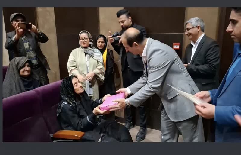 قدردانی سرپرست اداره کل  بهزیستی خراسان شمالی از بانوی نیکوکار شیروانی بابت هدیه یک باب آپارتمان به مبلغ دو میلیارد تومان  