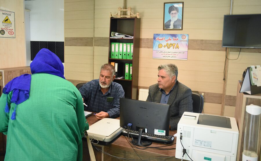 میز ارتباطات مردمی بهزیستی در هفته ملی سالمندان