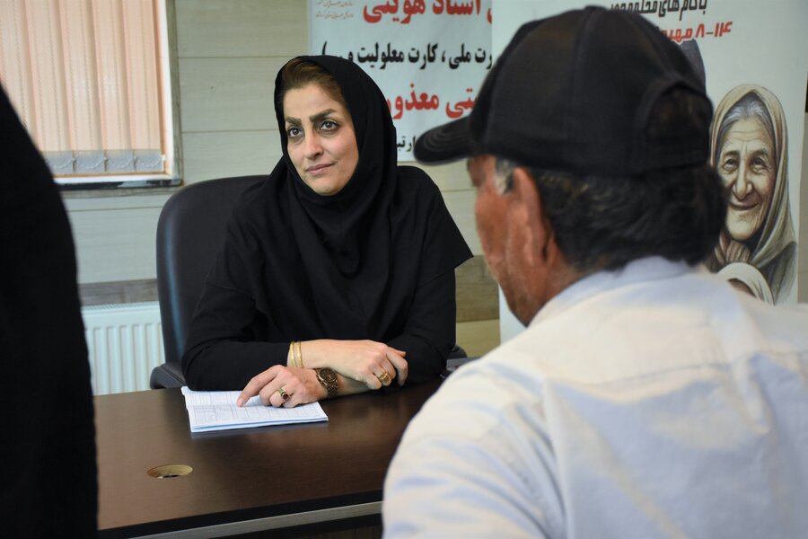 میز ارتباطات مردمی بهزیستی در هفته ملی سالمندان