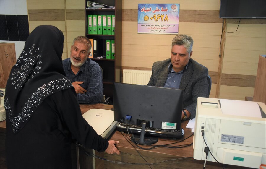 میز ارتباطات مردمی بهزیستی در هفته ملی سالمندان