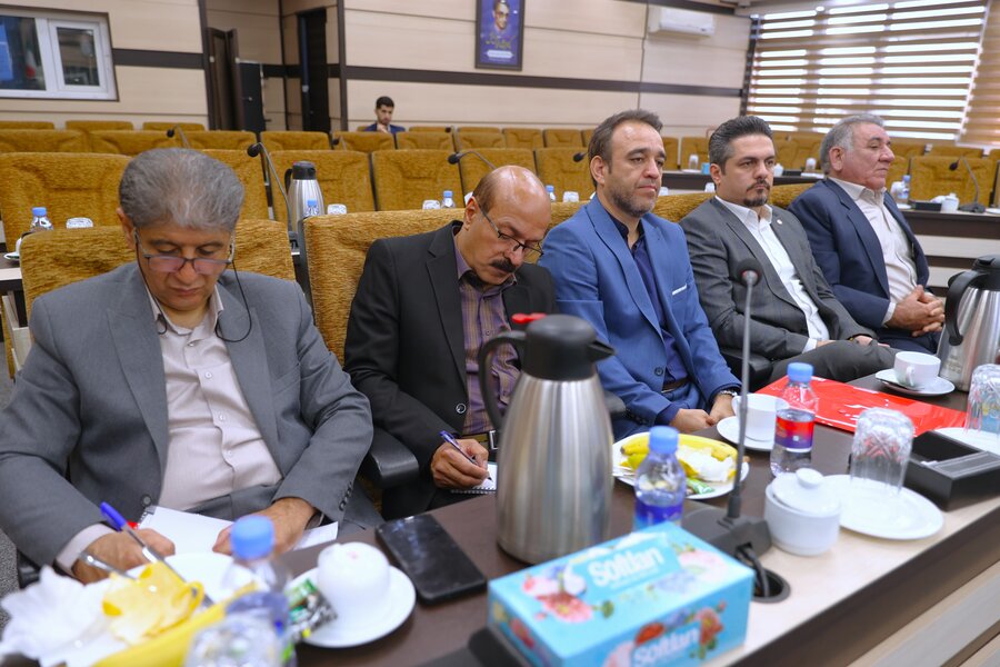 نشست تخصصی روسای اداره فوریت های اجتماعی پیشگیری از آسیب ها و توانی اعتیاد سراسر کشور