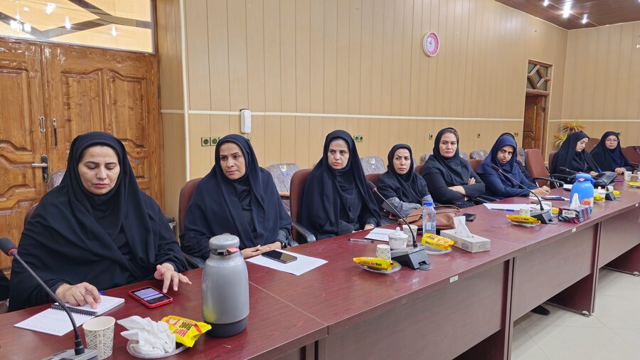 نشست هم‌اندیشی و تبیین دستورالعمل‌های خانه‌های فرزندان تحت حمایت بهزیستی