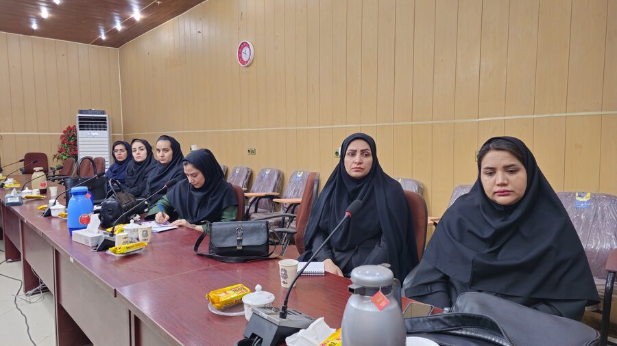 نشست هم‌اندیشی و تبیین دستورالعمل‌های خانه‌های فرزندان تحت حمایت بهزیستی