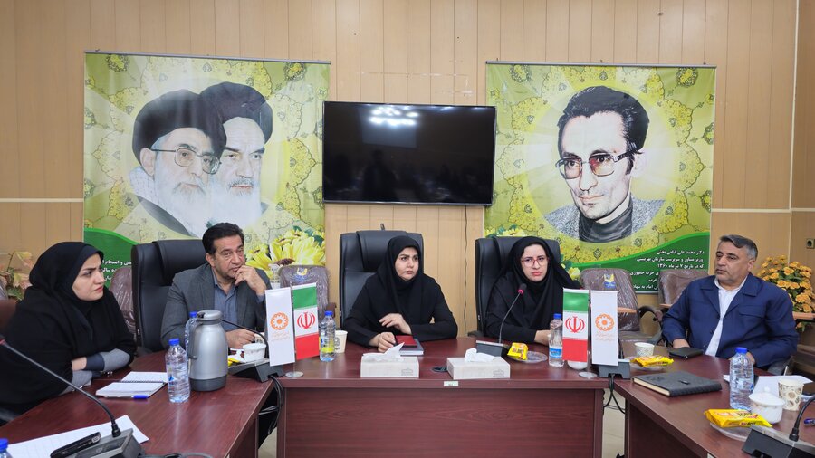 نشست هم‌اندیشی و تبیین دستورالعمل‌های خانه‌های فرزندان تحت حمایت بهزیستی