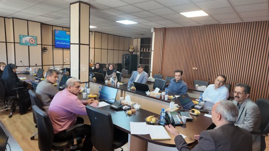 برگزاری دوره آموزشی «نقش نهادهای اجتماعی در پیشگیری از آسیب‌ها» در بهزیستی کردستان