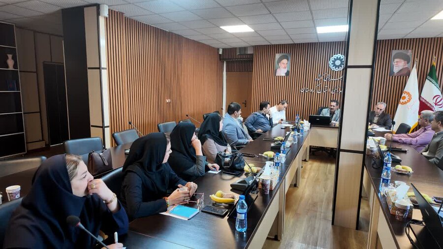 برگزاری دوره آموزشی «نقش نهادهای اجتماعی در پیشگیری از آسیب‌ها» در بهزیستی کردستان