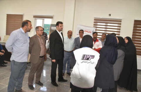 ساوجبلاغ | مراسم گرامیداشت هفته سالمندان ،پایش سلامت  در قالب پویش «رُز مهربانی» در شهر گلسار