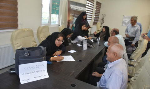 ساوجبلاغ | مراسم گرامیداشت هفته سالمندان ،پایش سلامت  در قالب پویش «رُز مهربانی» در شهر گلسار