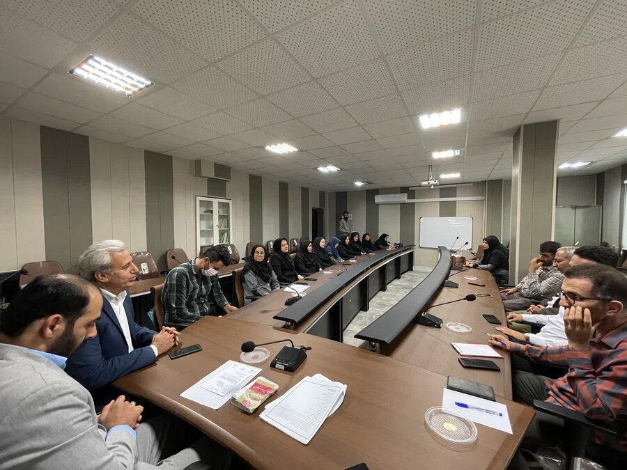 اجرای طرح "هر مسجد، یک حقوقدان" در بهزیستی قروه