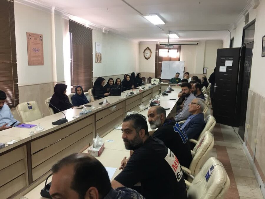 دماوند | نشست بصیرت افزایی ویژه کارکنان اداری، اورژانس اجتماعی و کارکنان مراکز تحت نظارت اداره بهزیستی شهرستان