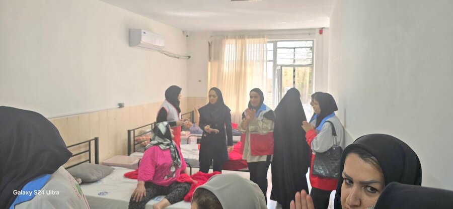 شهر قدس | دیدار جمعیت هلال احمر به مناسبت  گرامیداشت سالمندان از مراکز نگهداری سالمندان بزرگان و نیکنامان