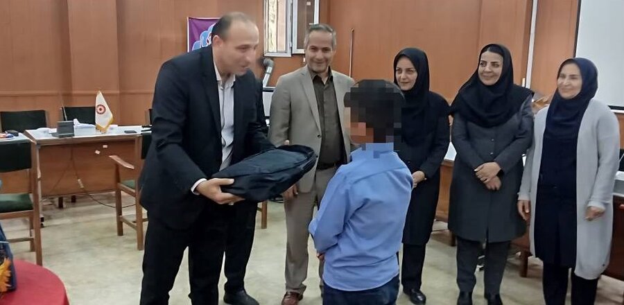 مرحله چهارم پویش “همه حاضر، مشق مهربانی” در بهزیستی ارومیه