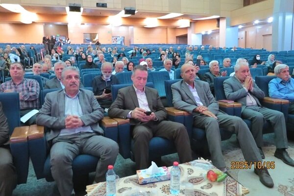 شاهین شهرومیمه| تامین رفاه و حفظ کرامت سلامندان با برنامهریزی هدفمند