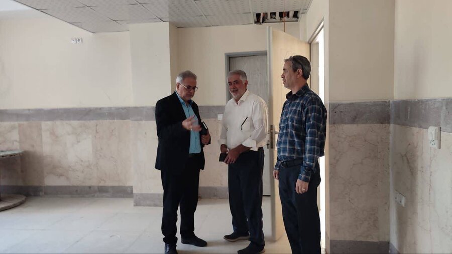 شهریار | بازدید سرپرست اداره بهزیستی شهرستان از مرکز خیریه سالمندان «سرای آینه» به مناسبت هفته سالمندان