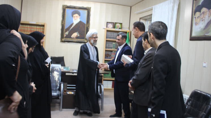 تأکید امام جمعه طالقان بر جایگاه ارزشمند فعالیت‌های بهزیستی / کارکنان بهزیستی منظور دعای امام زمان (عج) هستند