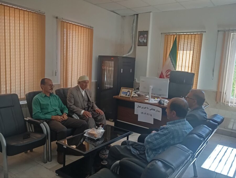 به پاس ۳ دهه همکاری؛ بهزیستی دهگلان از پیشکسوتترین خیر شهرستان قدردانی کرد