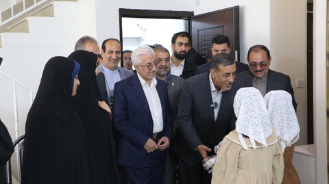 بازدید معاون اجرایی رئیس‌جمهور از مرکز نگهداری کودکان بی‌سرپرست ثریا