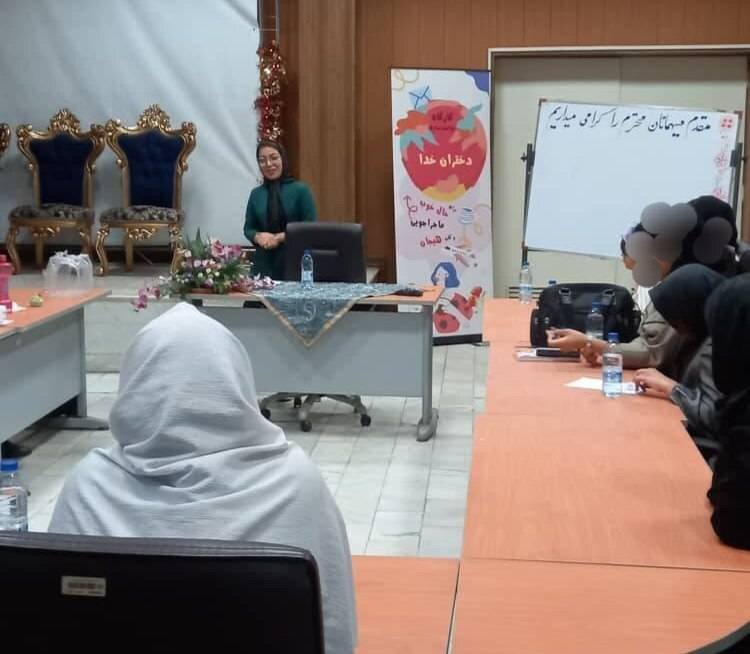 شهرتهران | برگزاری کلاس آموزشی حسابداری و عزت نفس برای مددجویان مرکز شهید نواب صفوی