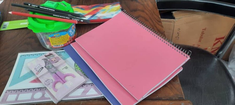 شهرتهران | مرحله دوم توزیع لوازم التحریر و کفش ویژه دانش‌آموزان تحت پوشش مرکز حر