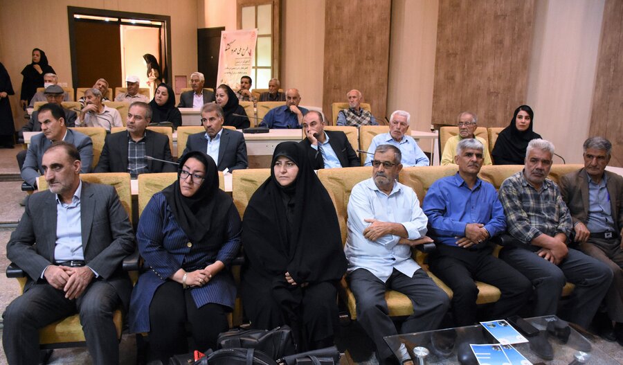 طرح «مهر و گفت‌وگو» ویژه سالمندان در محله شاطرآباد