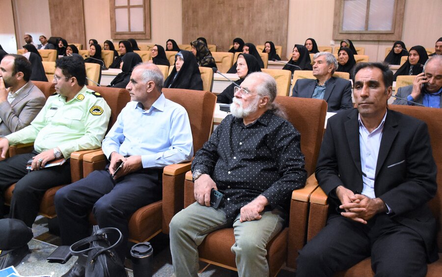 طرح «مهر و گفت‌وگو» ویژه سالمندان در محله شاطرآباد