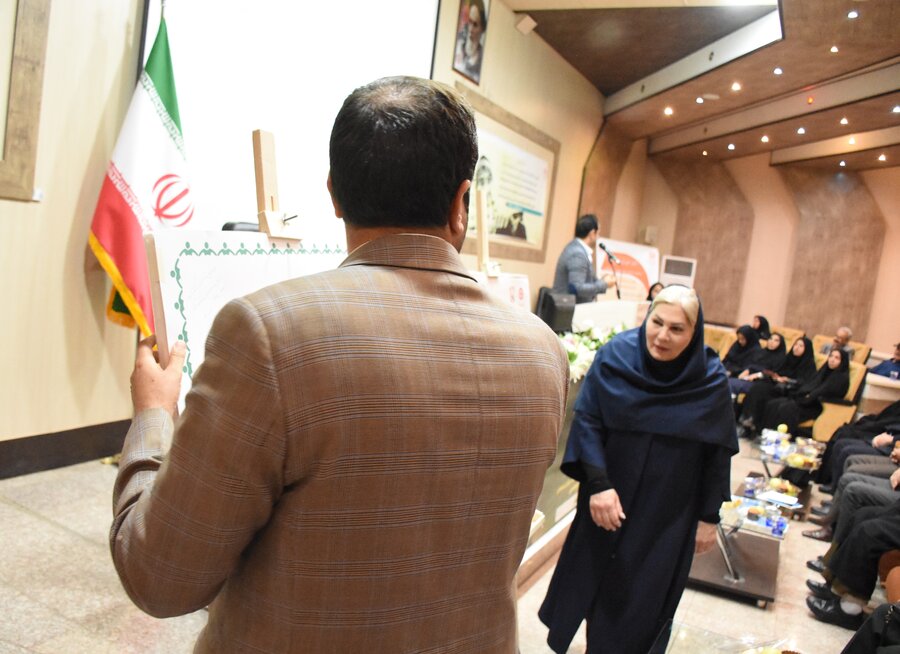 طرح «مهر و گفت‌وگو» ویژه سالمندان در محله شاطرآباد