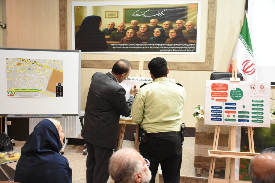 طرح «مهر و گفت‌وگو» ویژه سالمندان در محله شاطرآباد