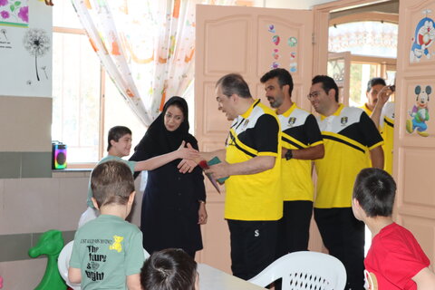 گزارش تصویری ا بازدید تیم ستارگان رسانه از مرکز توانبخشی خیریه جامع اراک