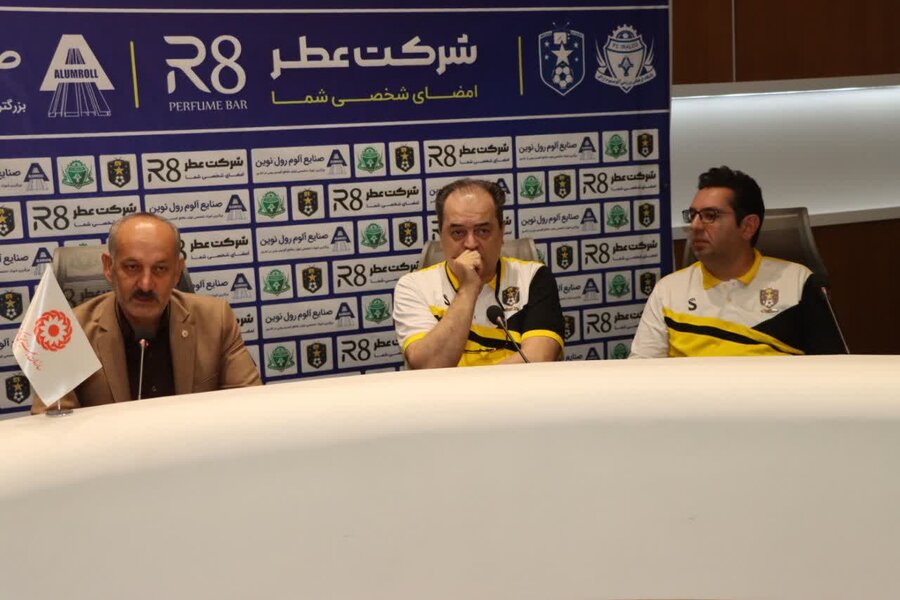 مسابقه فوتبال بین پیشکسوتان آلومینیوم و ستارگان رسانه کشور 