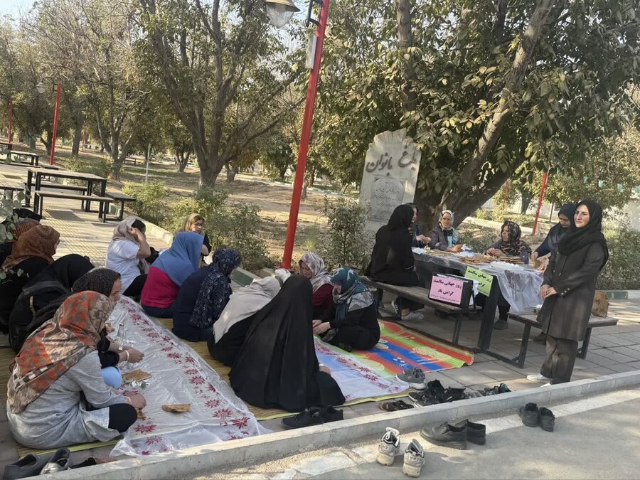 کارگاه آموزشی پیشگیری از معلولیتهای دوران سالمندی در شهرستان نظرآباد کارگاه آموزشی پیشگیری از معلولیتهای دوران سالمندی در شهرستان نظرآباد