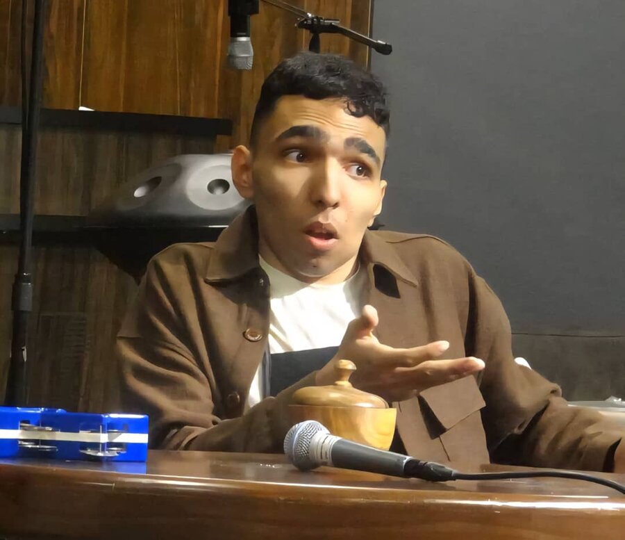 درخشش هنرمندان دارای معلولیت البرز بروی صحنه تئاتر در حضور مسئولین استان / نمایشی از امید، توانمندی و زندگی