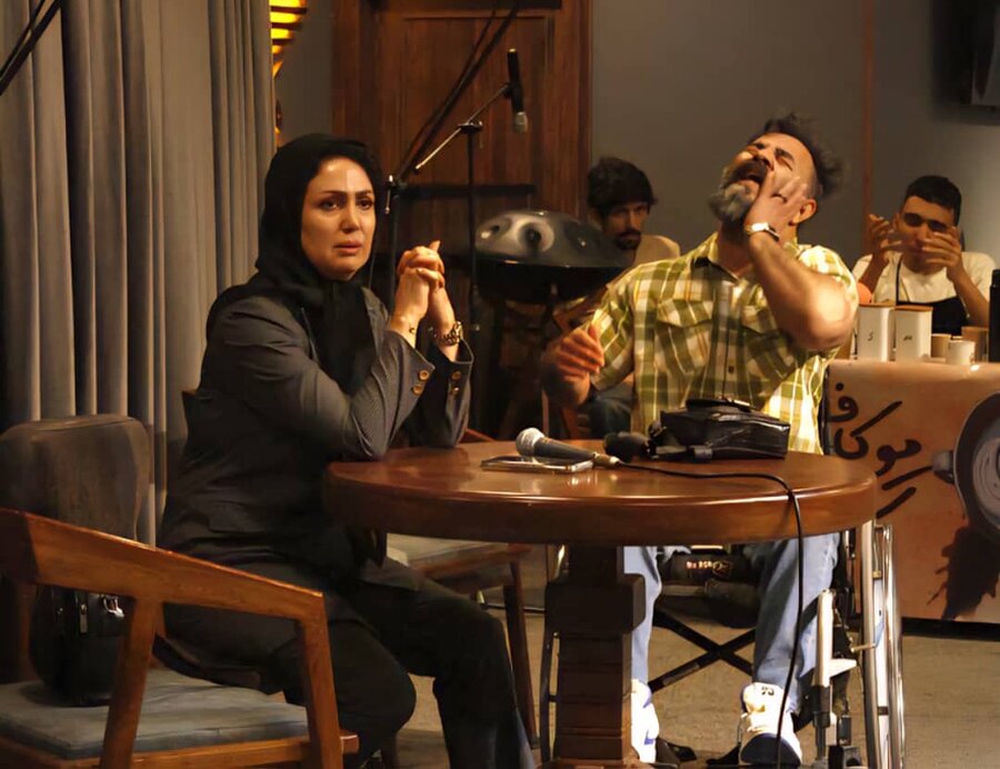 درخشش هنرمندان دارای معلولیت البرز بروی صحنه تئاتر در حضور مسئولین استان / نمایشی از امید، توانمندی و زندگی