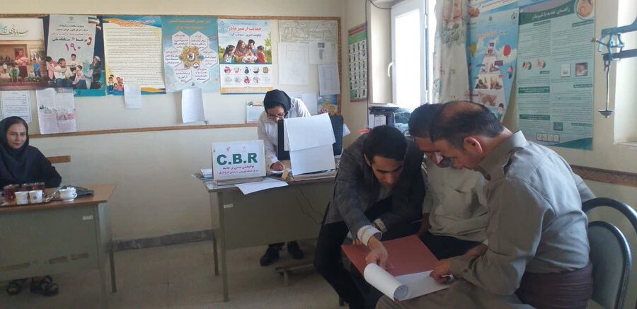 پیگیری وضعیت مناسب‌سازی معابر روستایی دیواندره در شورای توانبخشی کسنزان