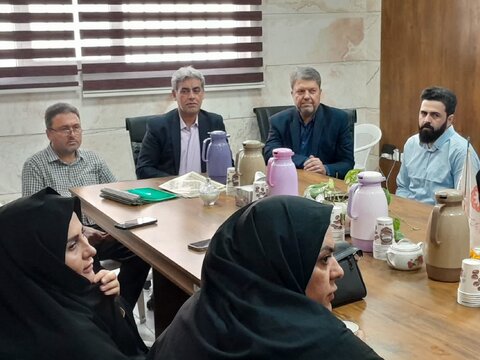 تجلیل از مشاوران و روانشناسان مراکز 1480 و حضوری قم